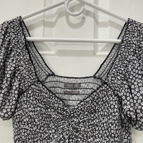 Urban Outfitters Floral Top - Picture 3 of 13